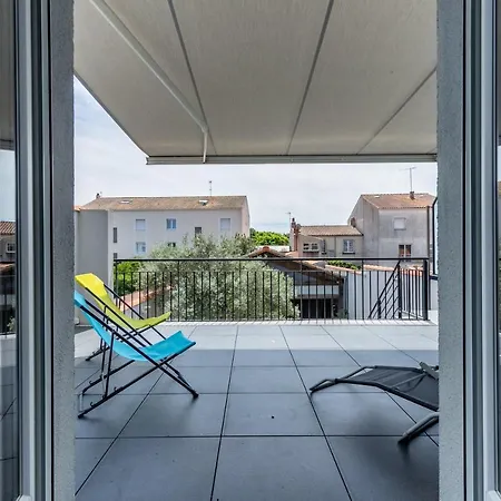 Feriehus Confort Pour 10 - 850 M De La