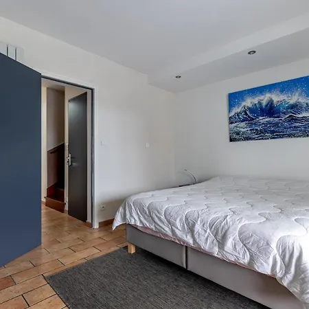 Feriehus Confort Pour 10 - 850 M De La *